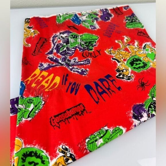 Goosebumps Vintage Fabric 1997 Parachute Press Read if you Dare Mummy Curly 52” - Picture 6 of 10